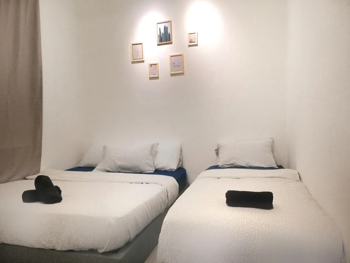 Subang City Residence, Spacious Home With Balcony, Walking Distance To Summit, 5Min To Sunway Subang Jaya