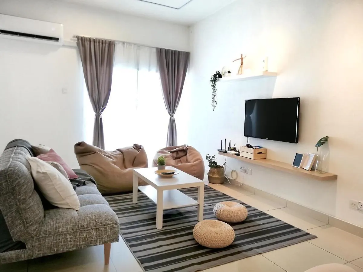 Apartment Subang City Residence, Spacious Home With Balcony, Walking Distance To Summit, 5Min To Sunway Subang Jaya