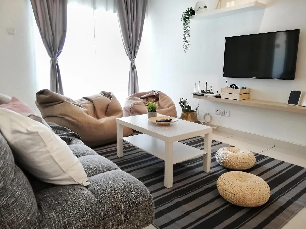 아파트 Subang City Residence, Spacious Home With Balcony, Walking Distance To Summit, 5Min To Sunway 수방자야 말레이시아